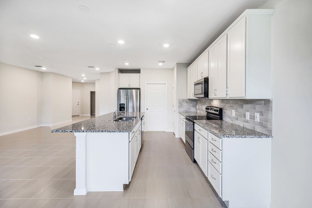 5697 Mayflower Way #1207, Ave Maria, FL 34142