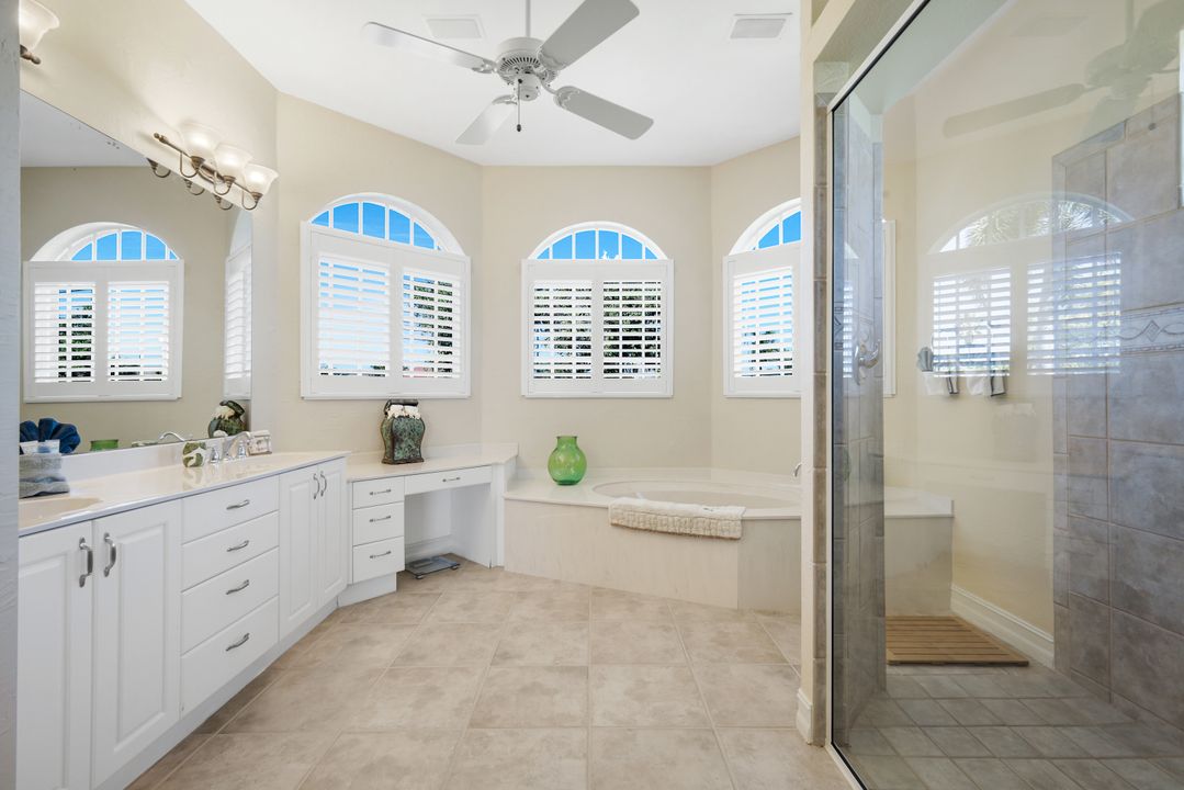 2014 Cape Coral Pkwy W, Cape Coral, FL 33914