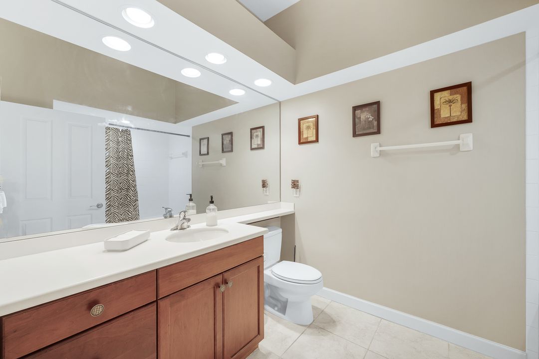 8533 Via Garibaldi Cir #202, Estero, FL 33928