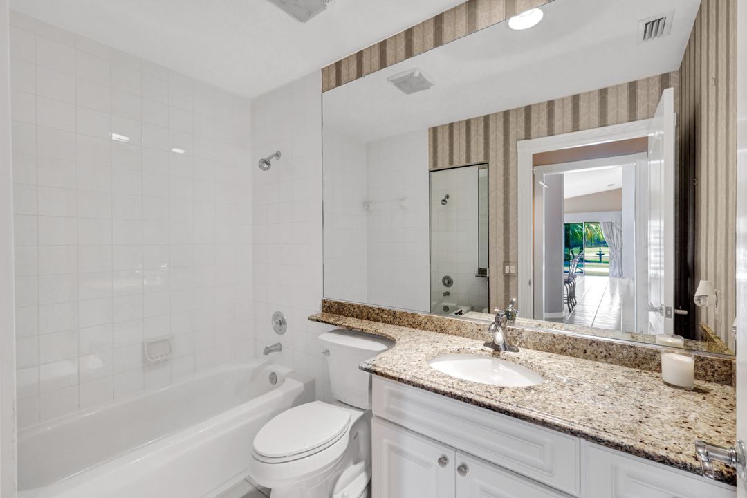 3142 Andorra Ct, Naples, FL 34109