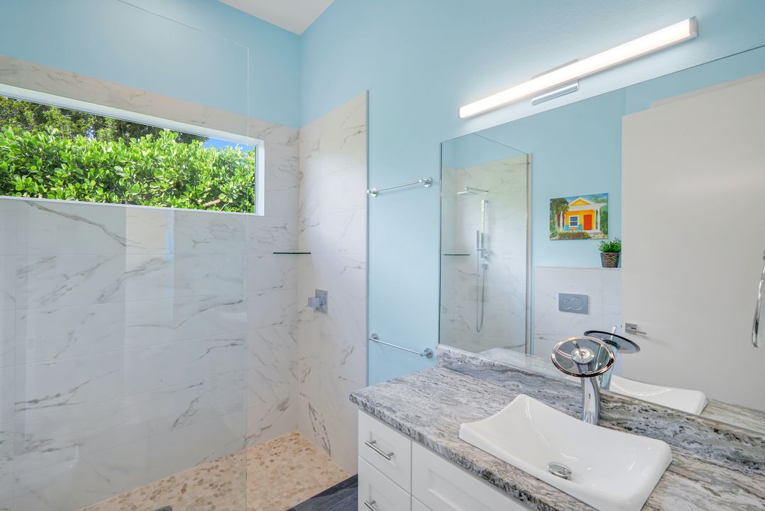 1000 NW 37th Pl, Cape Coral, FL 33993