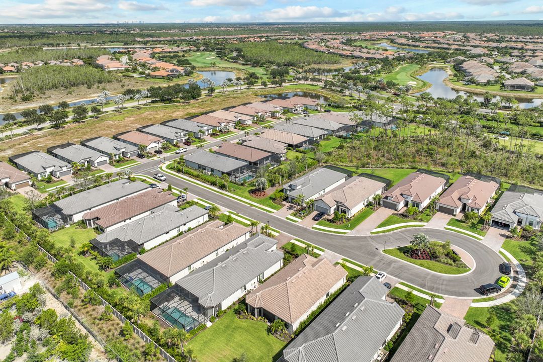 8880 Scarlotti Pl, Naples, FL 34119