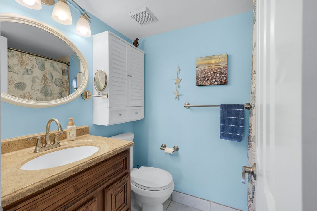 201 Quail Forest Blvd #101, Naples, FL 34105