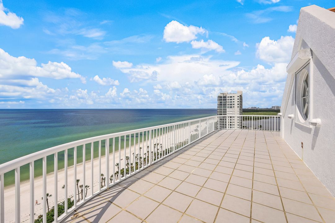 20 Seagate Dr #1102 (PH-2), Naples, FL 34103