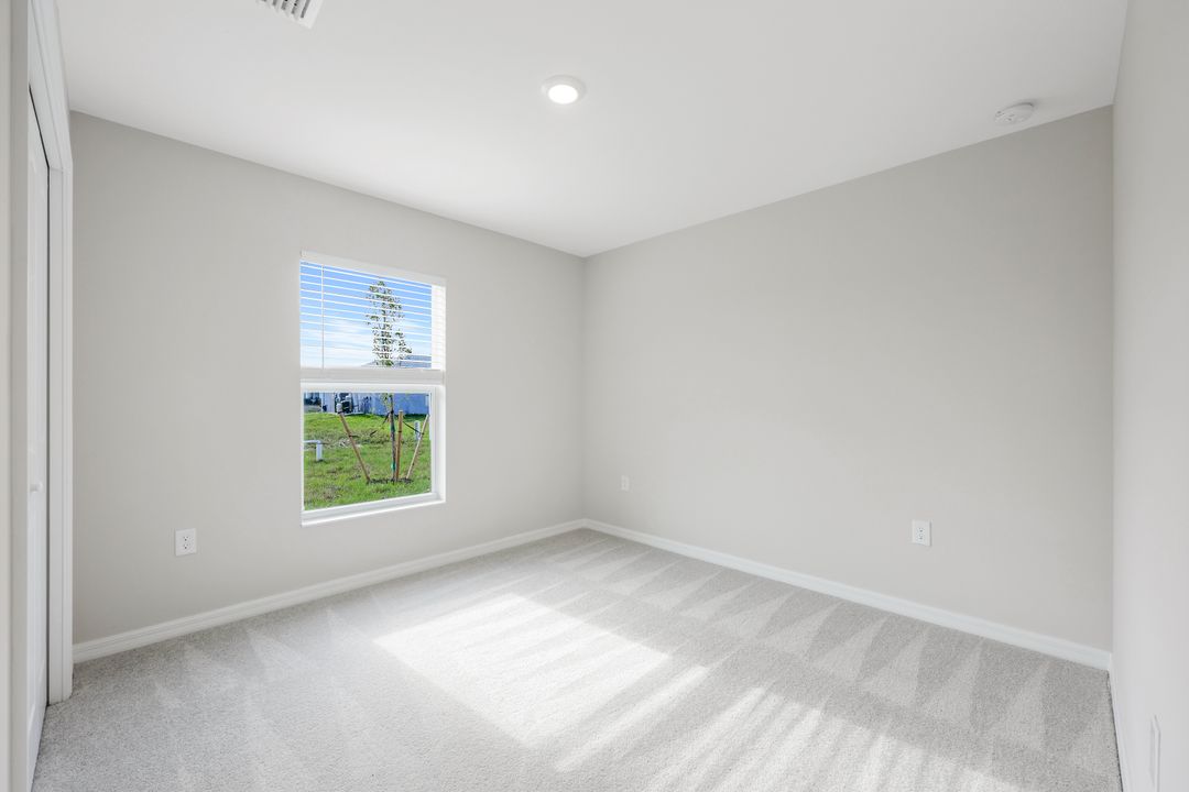 2121 NW 2nd Ave, Cape Coral, FL 33993