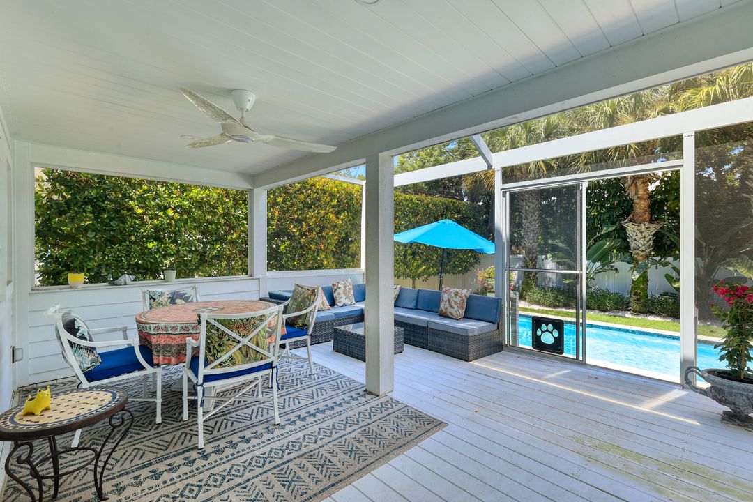 1063 Frank Whiteman Blvd, Naples, FL 34103