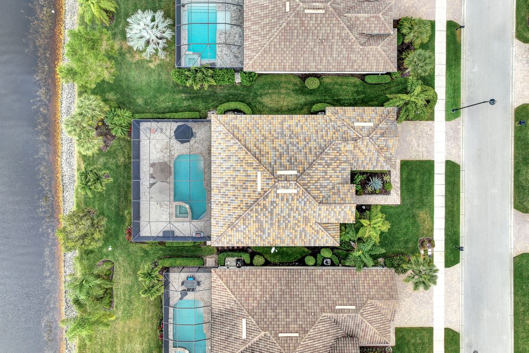 9111 Graphite Cir, Naples, FL 34120