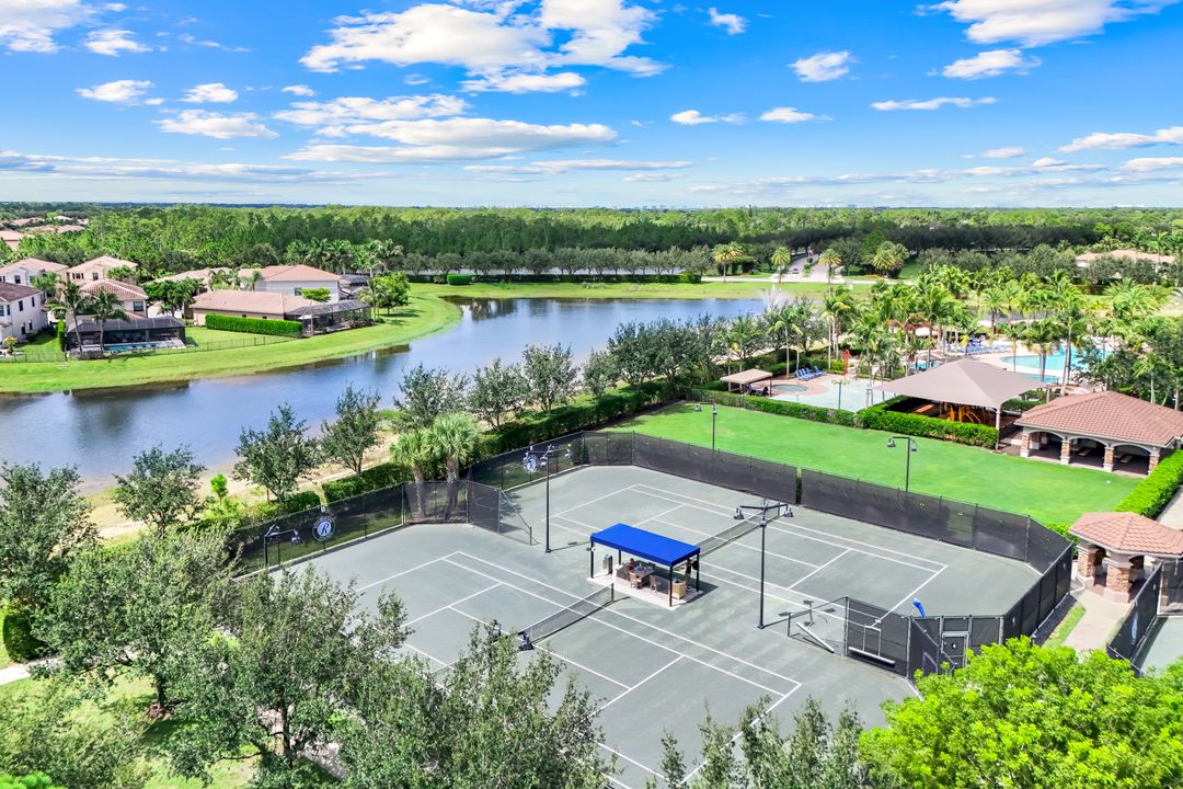 3344 Atlantic Cir, Naples, FL 34119
