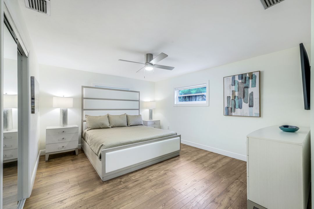 6890 Hendry Creek Dr, Fort Myers, FL 33908