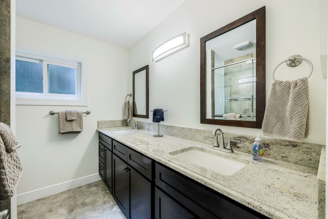 6890 Hendry Creek Dr, Fort Myers, FL 33908