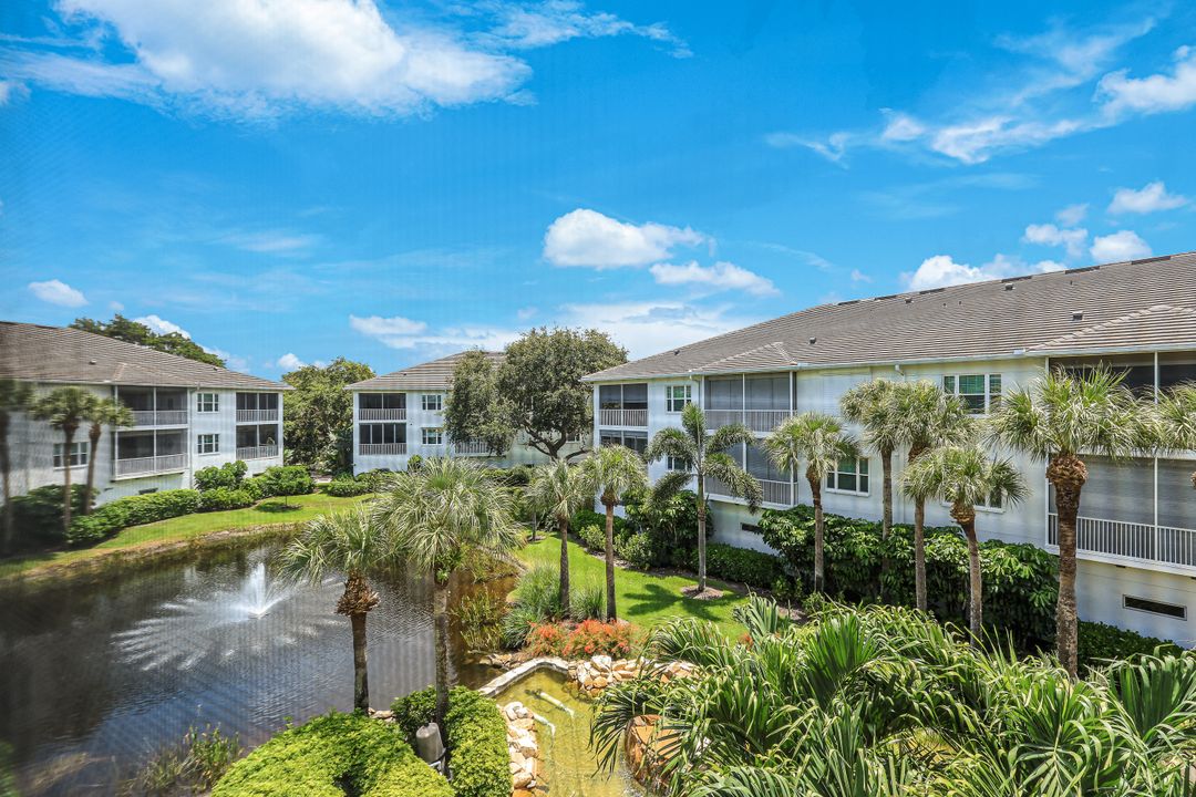 831 Sailaway Ln #202, Naples, FL 34108