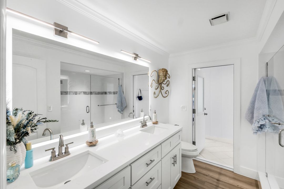 915 Pecten Ct, Sanibel, FL 33957