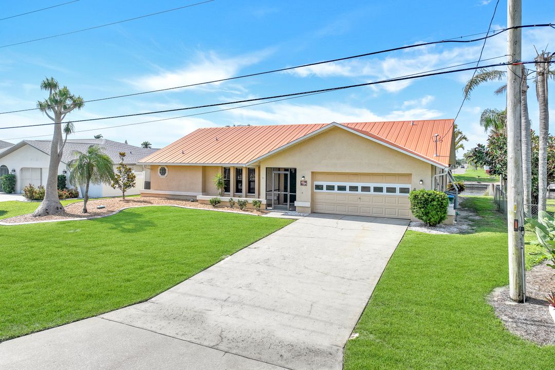 1004 Archer Pkwy E, Cape Coral, FL 33904
