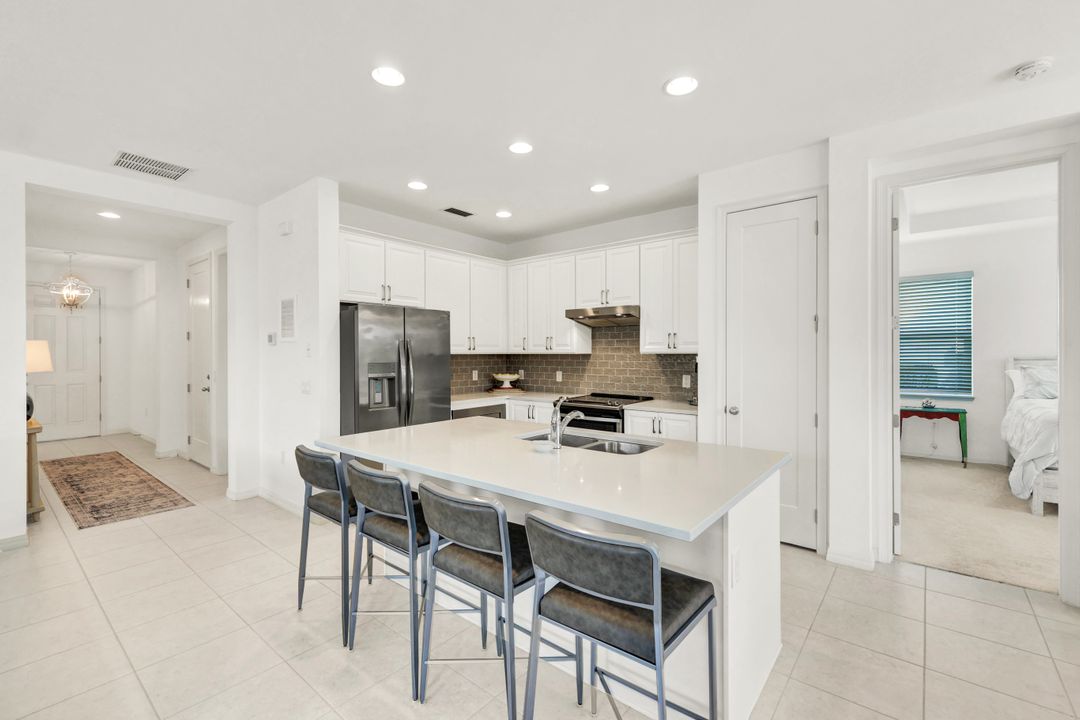 14604 Catamaran Pl, Naples, FL 34114