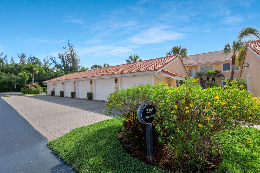 2395 Bayou Ln #4, Naples, FL 34112