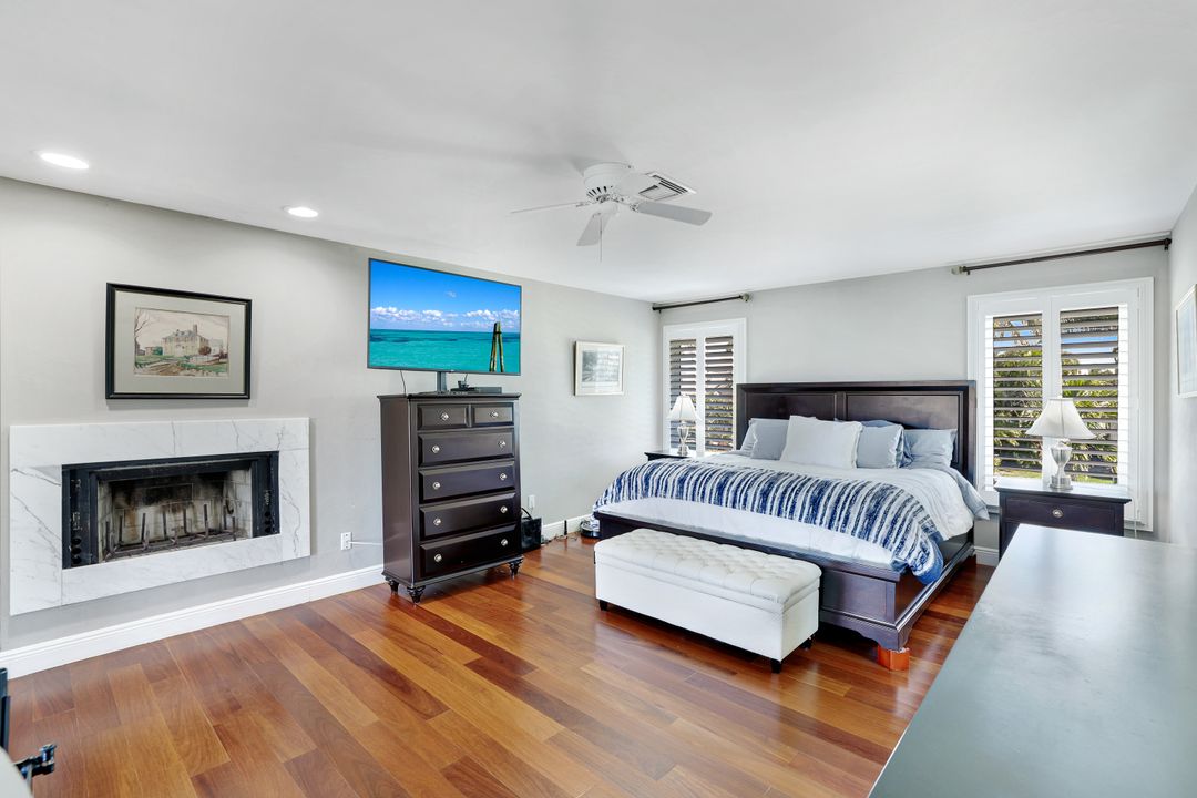 610 Partridge Ct, Marco Island, FL 34145