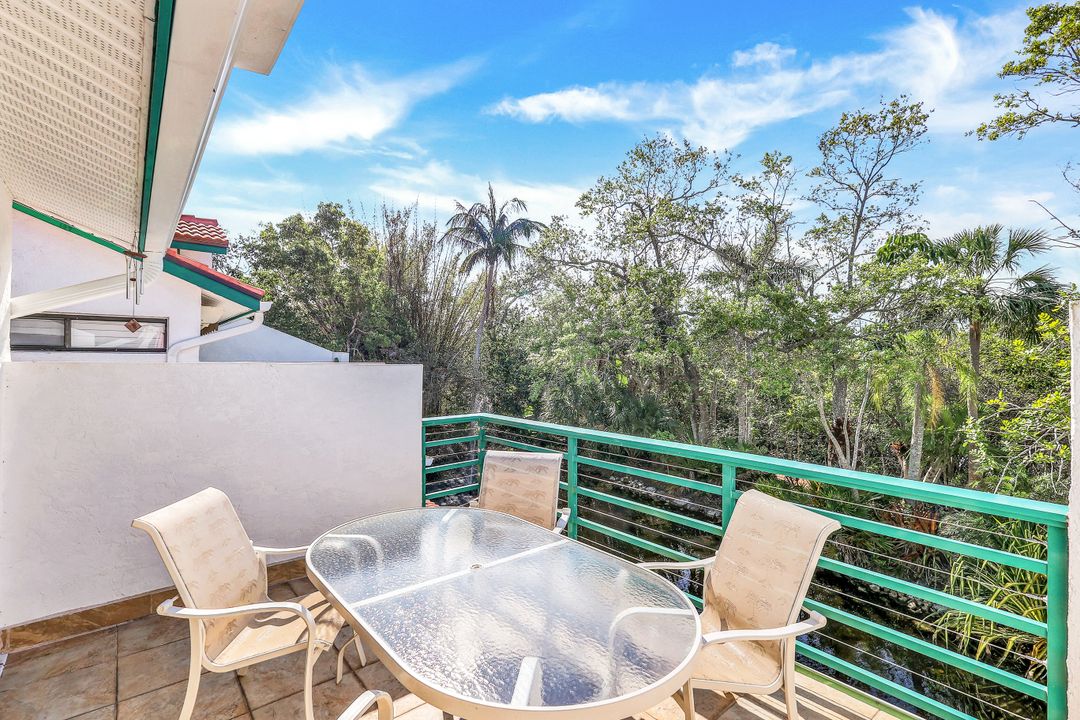 2294 Anchorage Ln #C, Naples, FL 34104