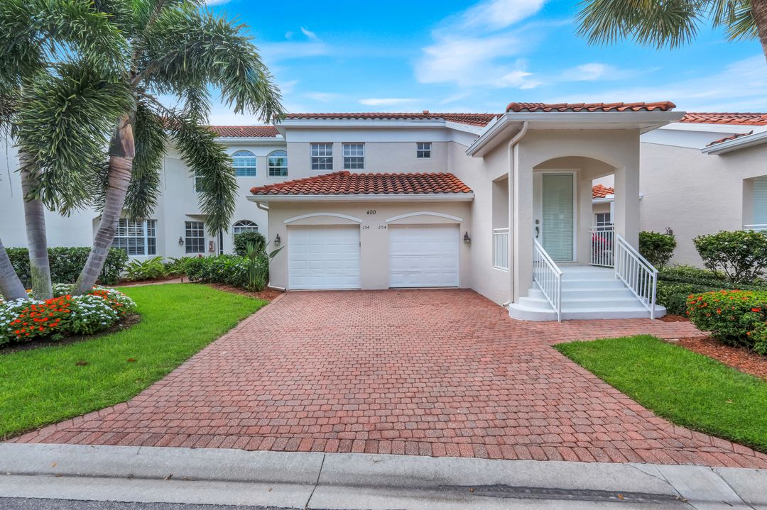 400 L'Ambiance Cir #104, Naples, FL 34108