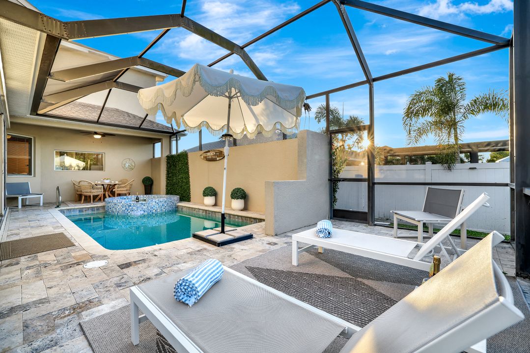 531 105th Ave N, Naples, FL 34108