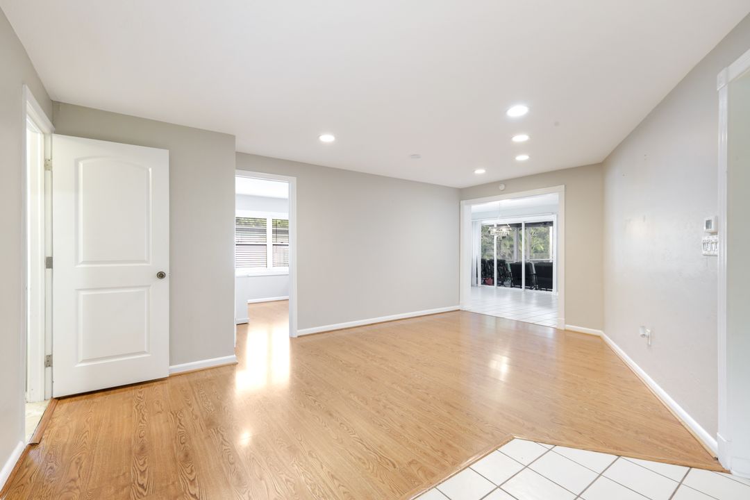 5203 Selby Dr, Fort Myers, FL 33919