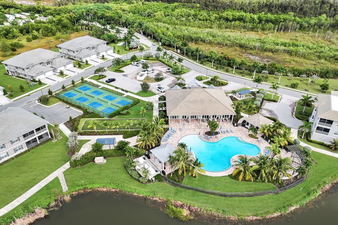 280 Antilles Wy E #101, Naples, FL 34112