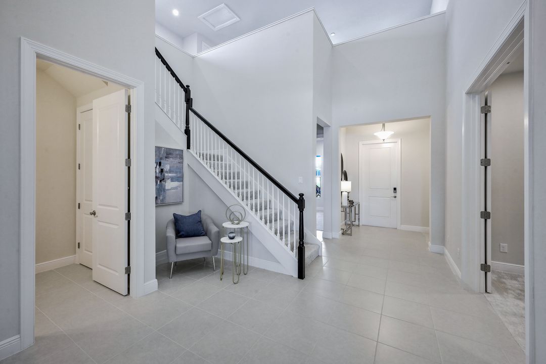 9109 Caicos Wy, Naples, FL 34114