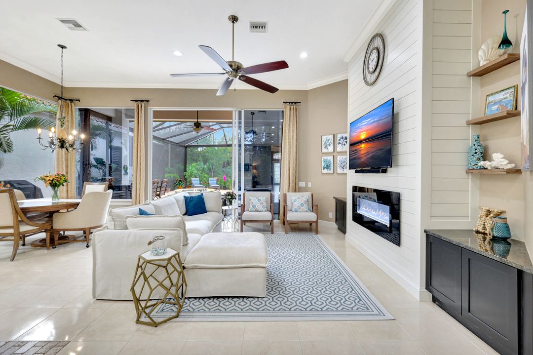 1282 Via Portofino, Naples, FL 34108