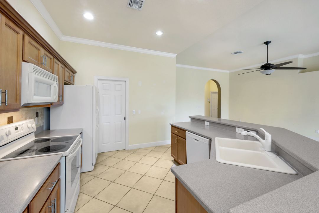 8929 Greenwich Hills Way, Fort Myers, FL 33908