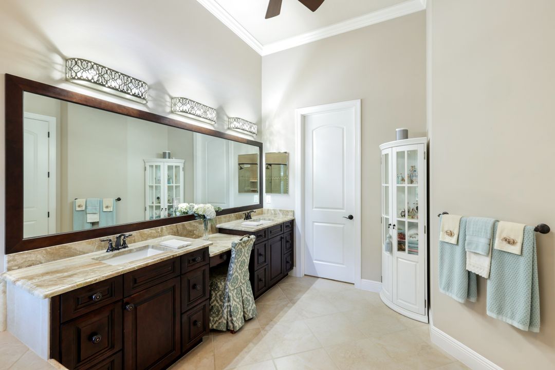 9928 Casabella Way, Bonita Springs, FL 34135