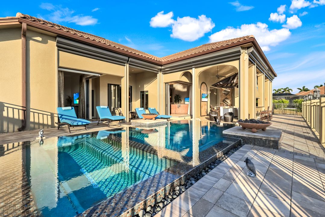 2304 El Dorado Pkwy W, Cape Coral, FL 33914