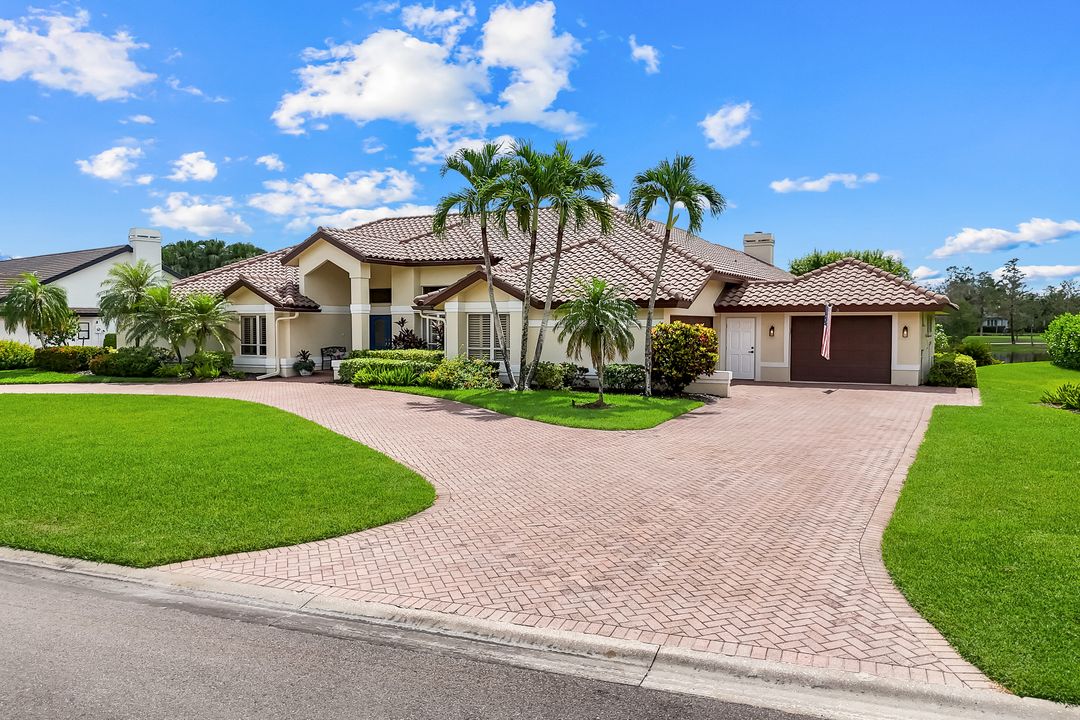 12166 Water Oak Dr, Estero, FL 33928