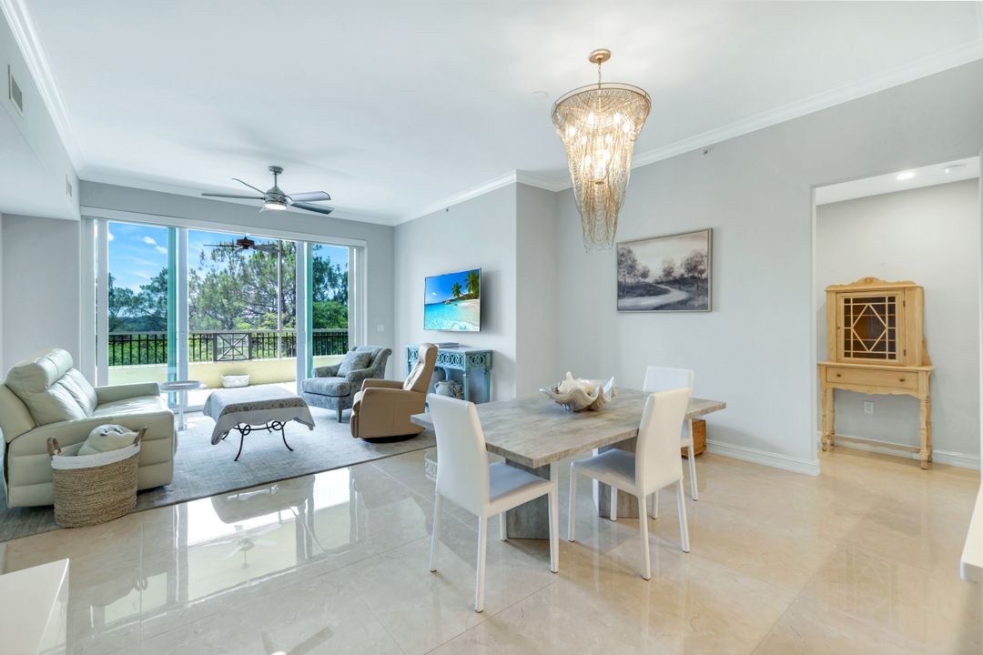 2728 Tiburon Blvd E #403, Naples, FL 34109