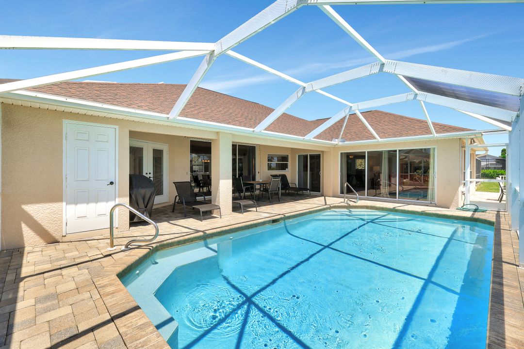 3317 SW 5th Pl, Cape Coral, FL 33914