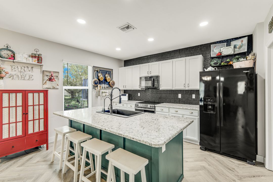 26701 Lincoln Ave, Bonita Springs, FL 34135