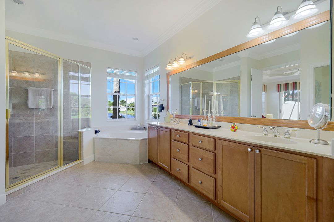15835 Delasol Ln, Naples, FL 34110