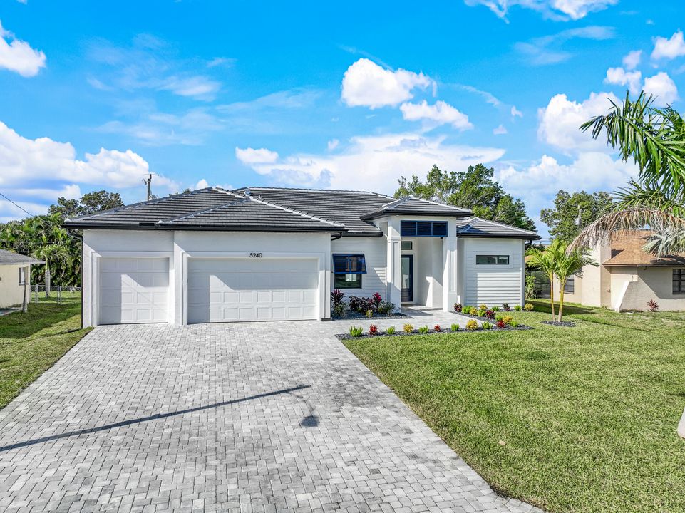 5240 SW 19th Pl, Cape Coral, FL 33914