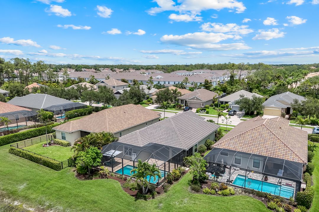 3620 Canopy Cir, Naples, FL 34120