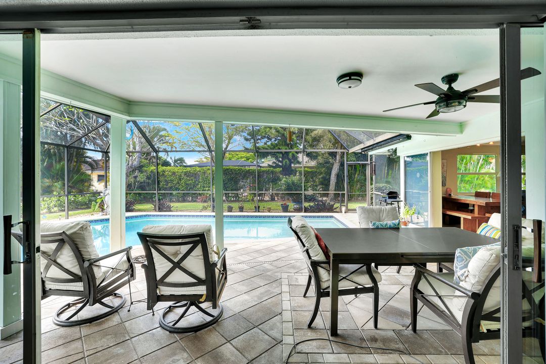 208 Baltusrol Dr, Naples, FL 34113