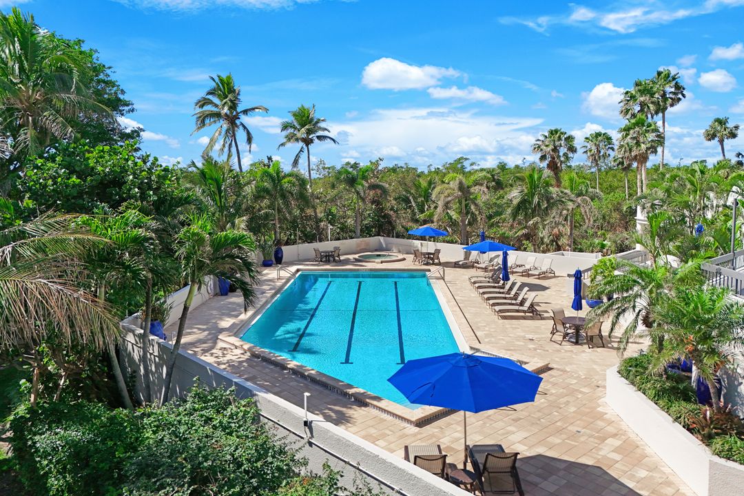 6001 Pelican Bay Blvd #1004, Naples, FL 34108