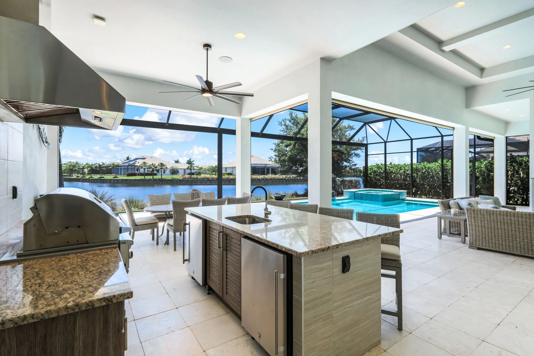 6259 Lightbourn Wy, Naples, FL 34113