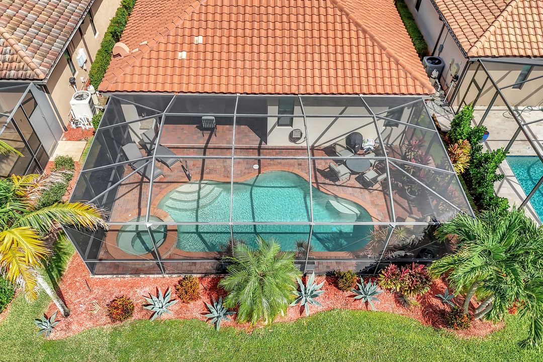 28550 Westmeath Ct, Bonita Springs, FL 34135