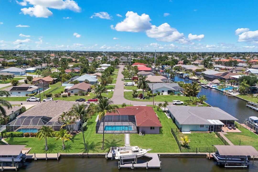 4005 SE 1st Ave, Cape Coral, FL 33904