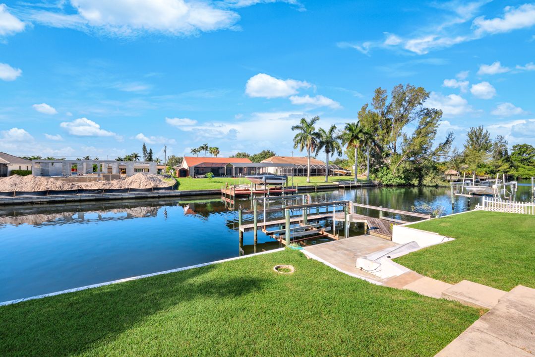 212 Kamal Pkwy, Cape Coral, FL 33904