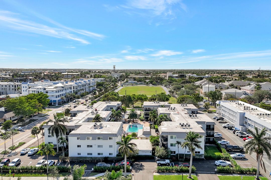 766 Central Ave #304, Naples, FL 34102