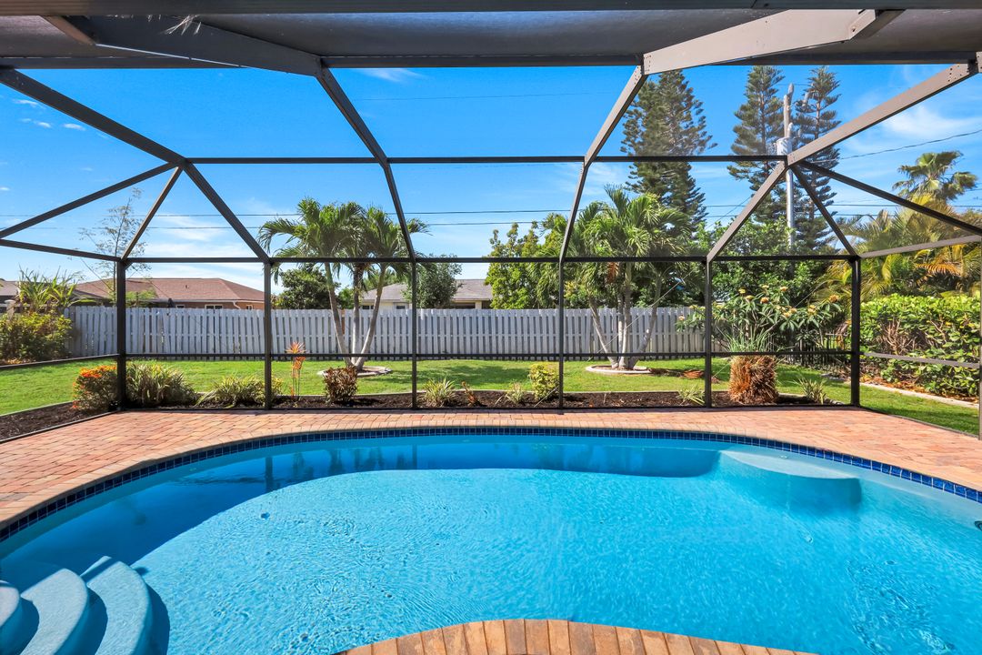 322 SE 17th St, Cape Coral, FL 33990