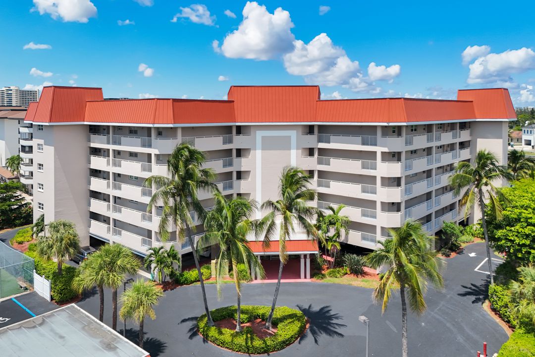270 N Collier Blvd #404, Marco Island, FL 34145