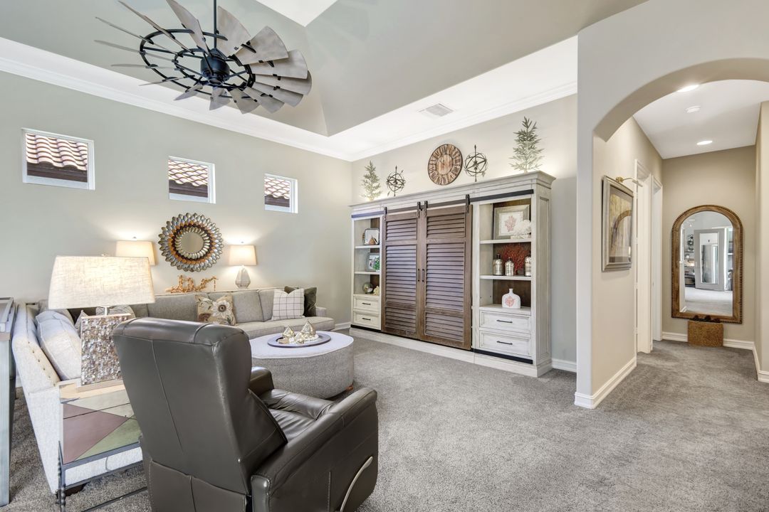 12527 Wildcat Cove Cir, Estero, FL 33928