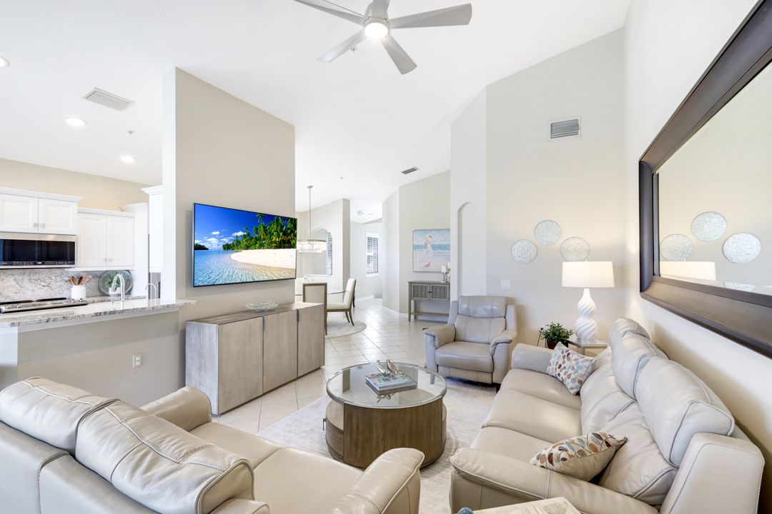 3048 Horizon Ln #1108, Naples, FL 34109