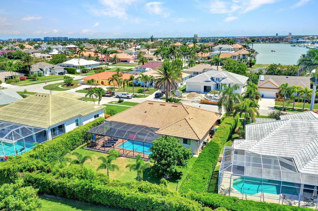 568 Elk Cir, Marco Island, FL 34145