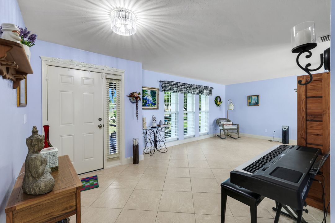 3320 SW 6th Ave, Cape Coral, FL 33914